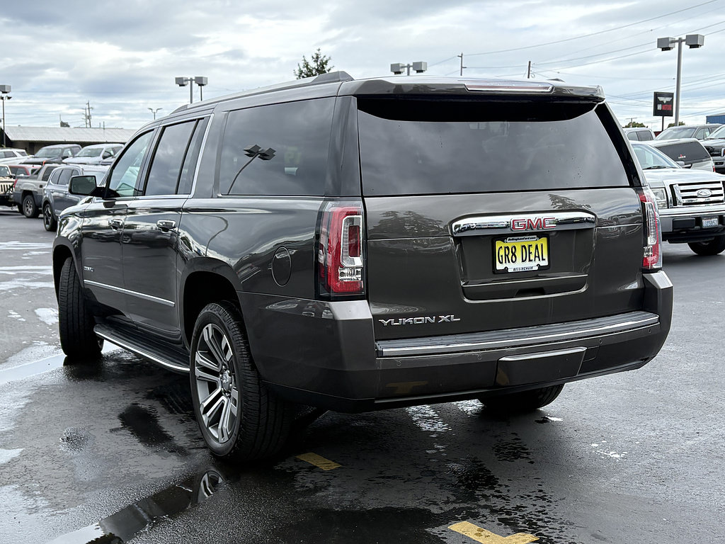 Used 2019 GMC Yukon XL Denali w/ Open Road Package AWD/4WD image 10