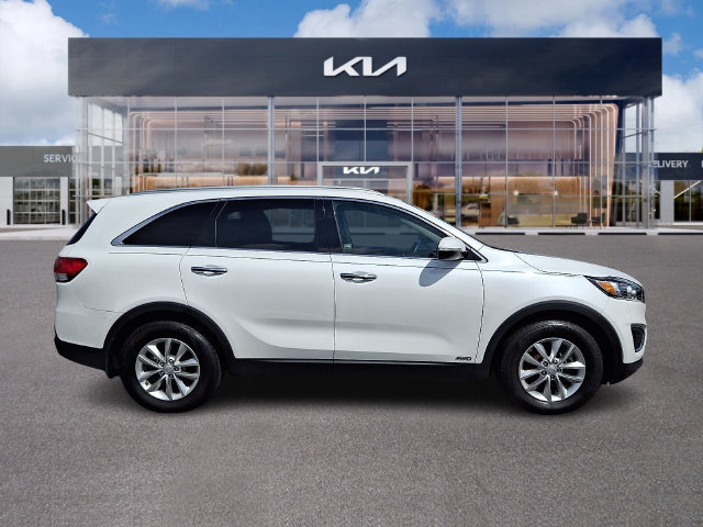Used 2016 Kia Sorento AWD w/ LX Convenience Package image 7