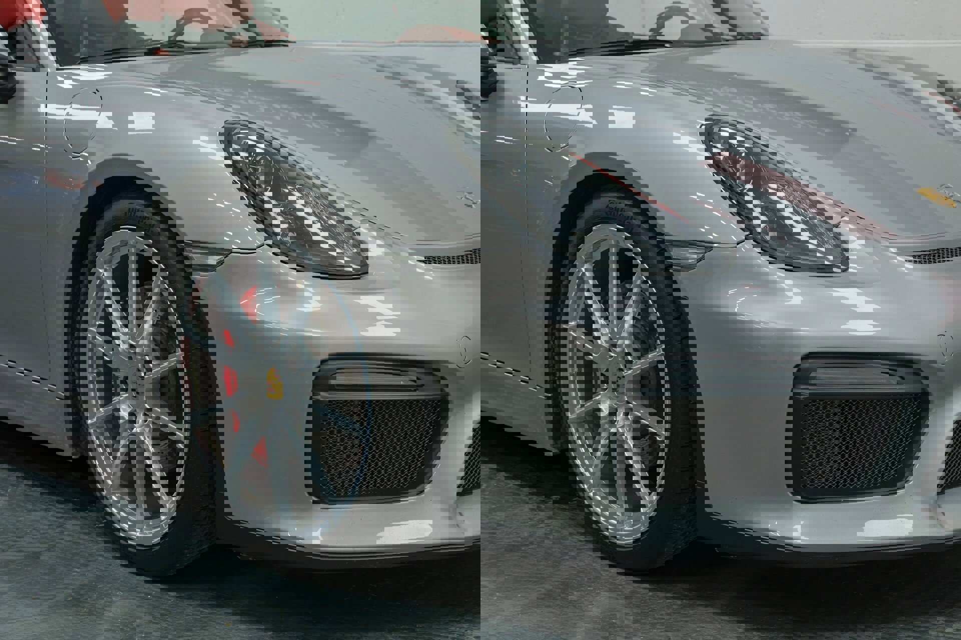 Used 2016 Porsche Boxster Spyder image 43