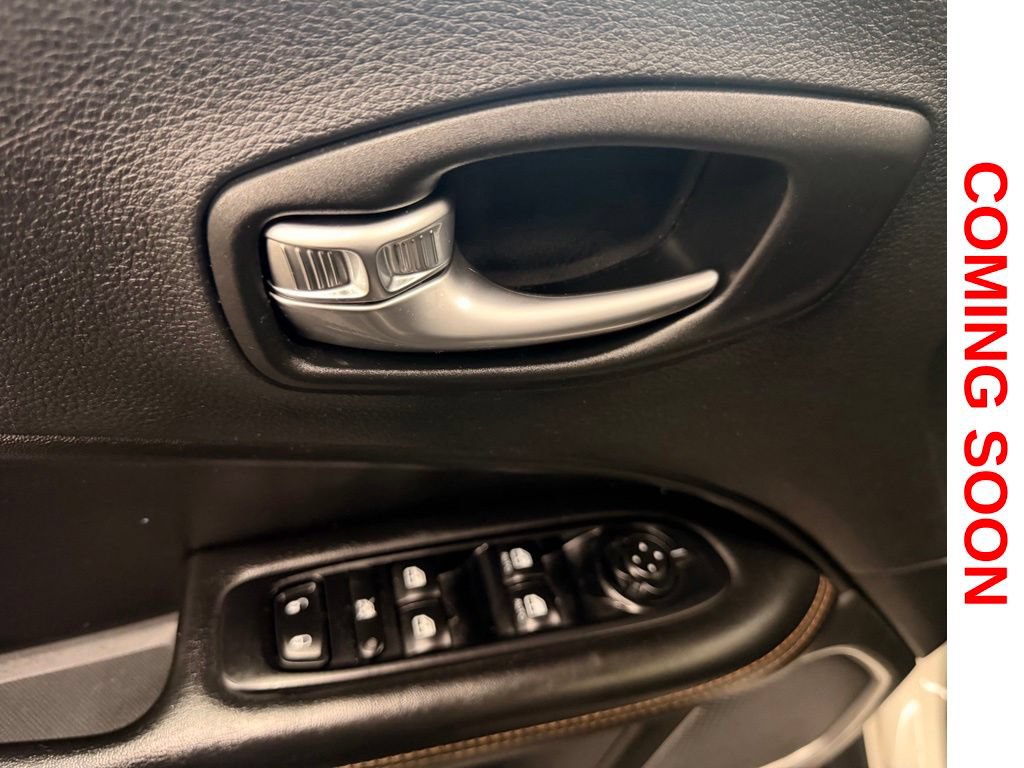 Used 2019 Jeep Compass Limited AWD/4WD image 15