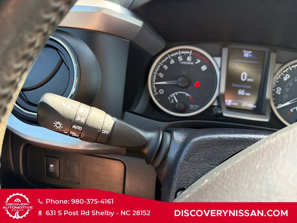 Used 2021 Toyota Tacoma SR5 RWD image 23