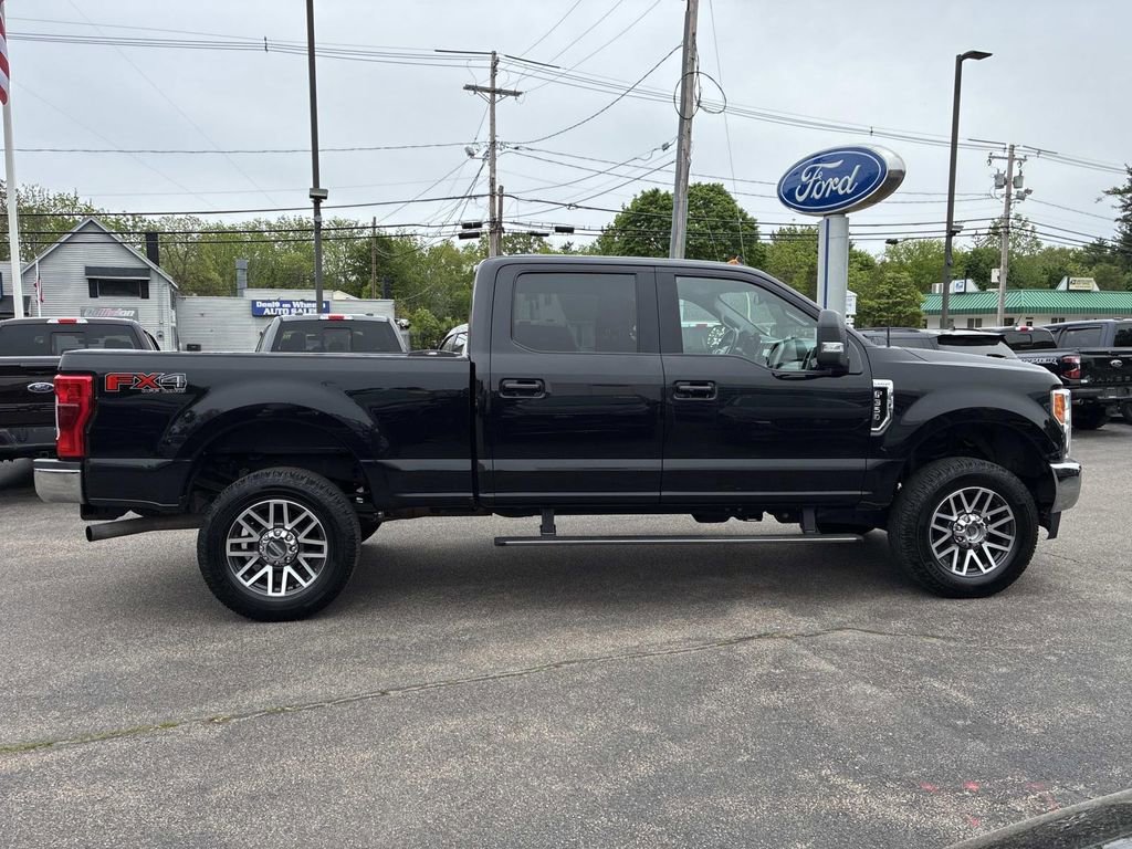 Used 2019 Ford F350 Lariat w/ Lariat Ultimate Package AWD/4WD image 8