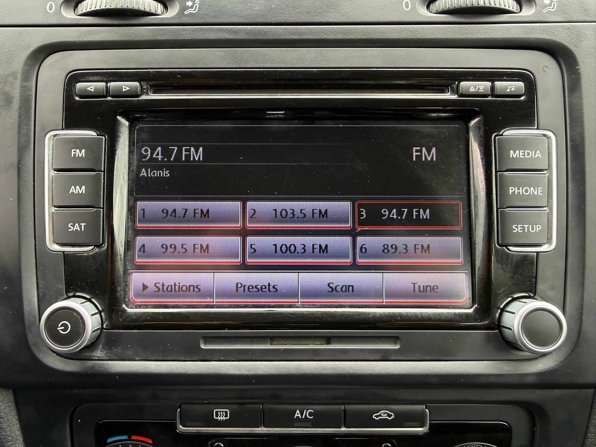 Used 2013 Volkswagen Jetta TDI FWD image 39