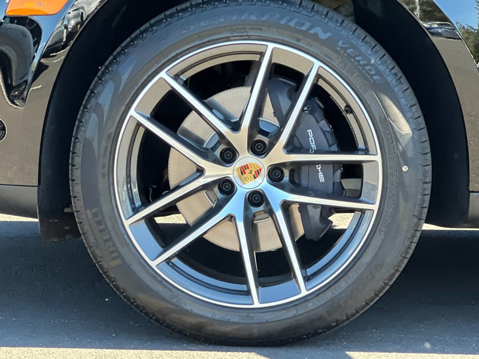 New 2026 Porsche Macan AWD/4WD image 27