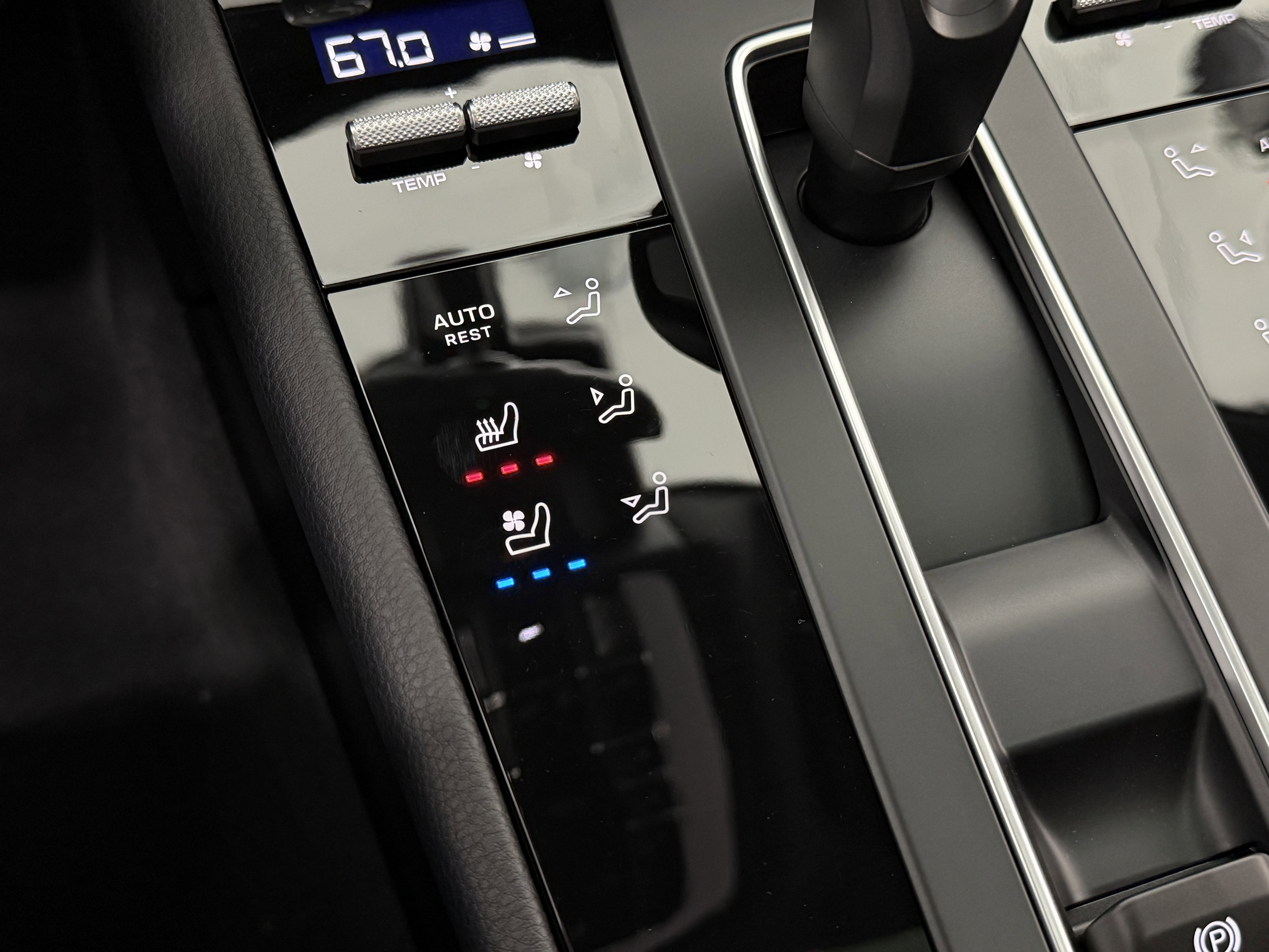 New 2026 Porsche Macan image 37