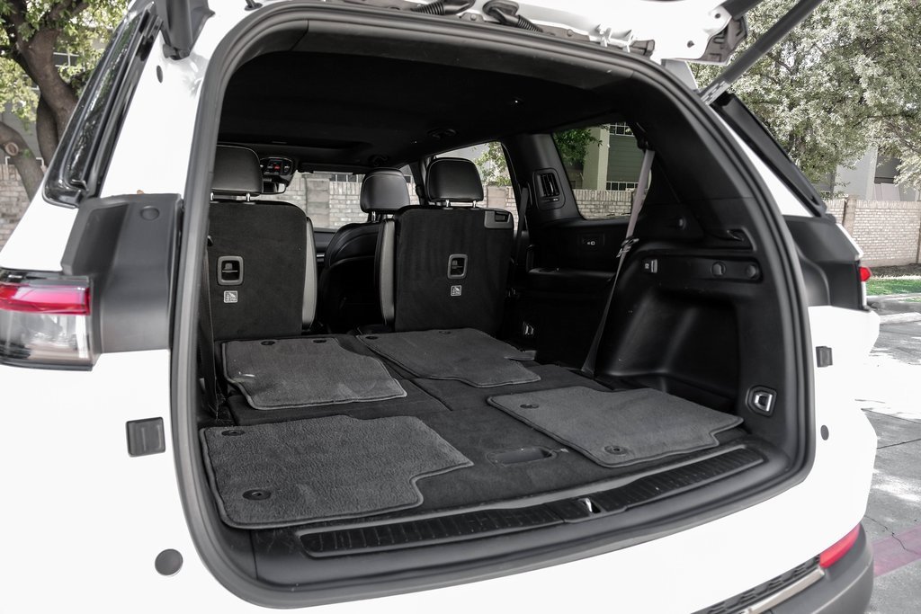 Used 2023 Jeep Grand Cherokee L Laredo image 61