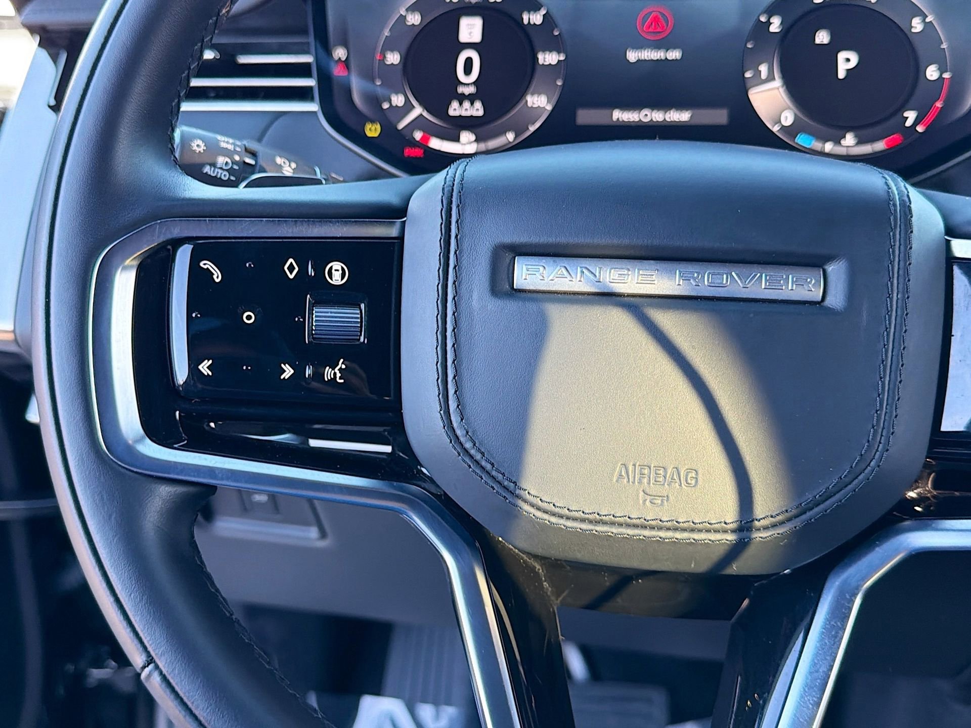 Used 2024 Land Rover Range Rover Sport SE image 39