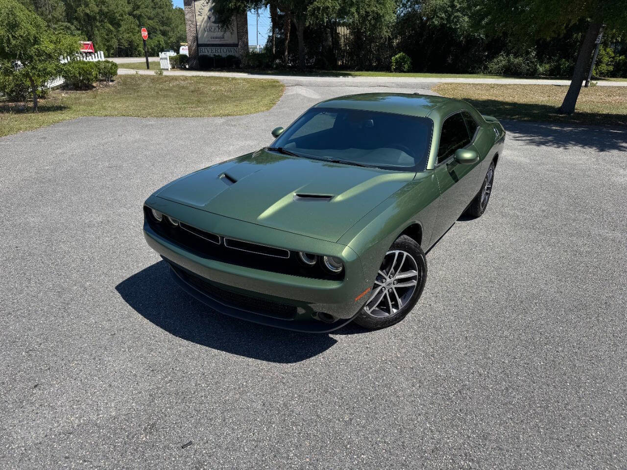 Used 2019 Dodge Challenger SXT AWD/4WD image 30