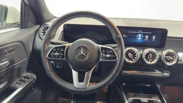 Used 2022 Mercedes-Benz GLB 250 image 21