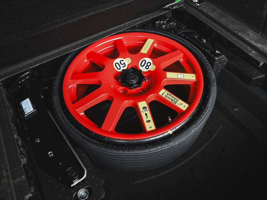 Used 2023 Porsche Macan S image 38