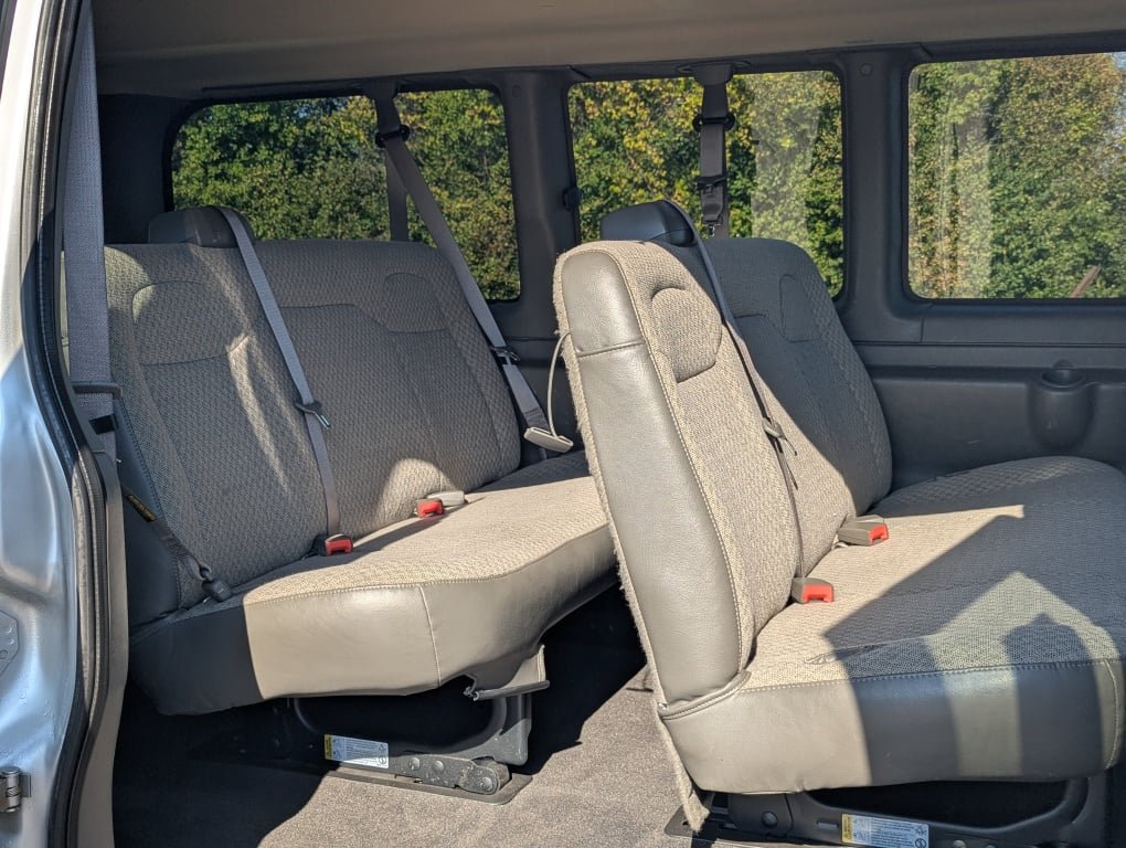 Used 2023 Chevrolet Express 3500 LS w/ Chrome Appearance Package RWD image 8