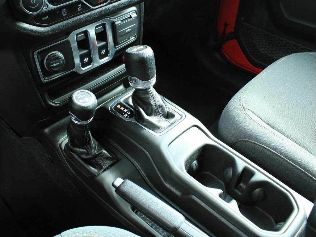Certified 2024 Jeep Wrangler Sport AWD/4WD image 22