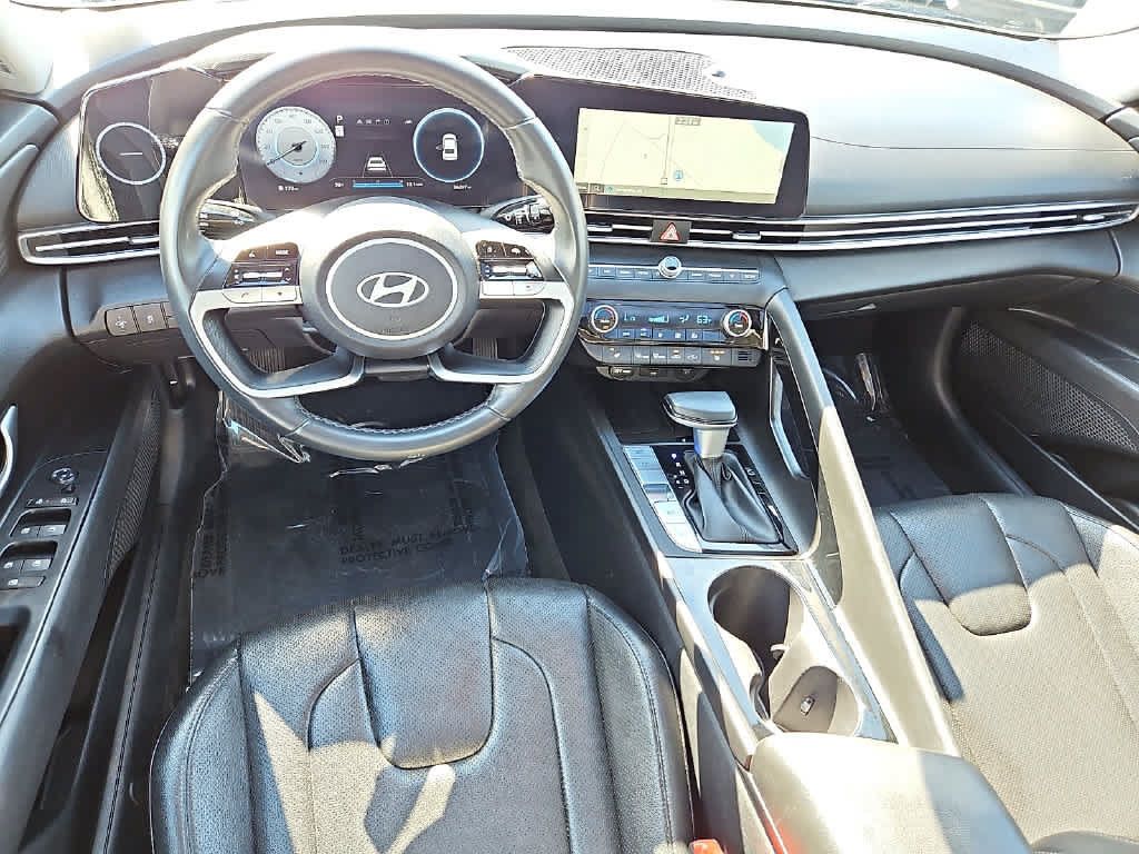 Used 2025 Hyundai Elantra Limited FWD image 10