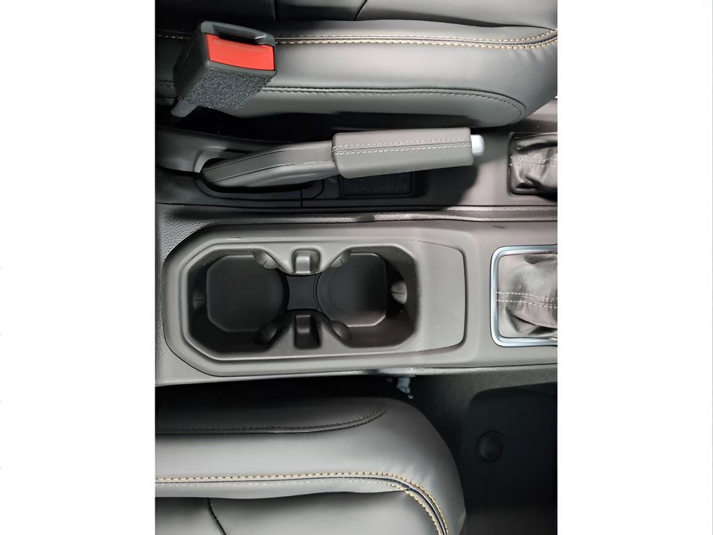 New 2025 Jeep Wrangler Unlimited Rubicon 392 image 15