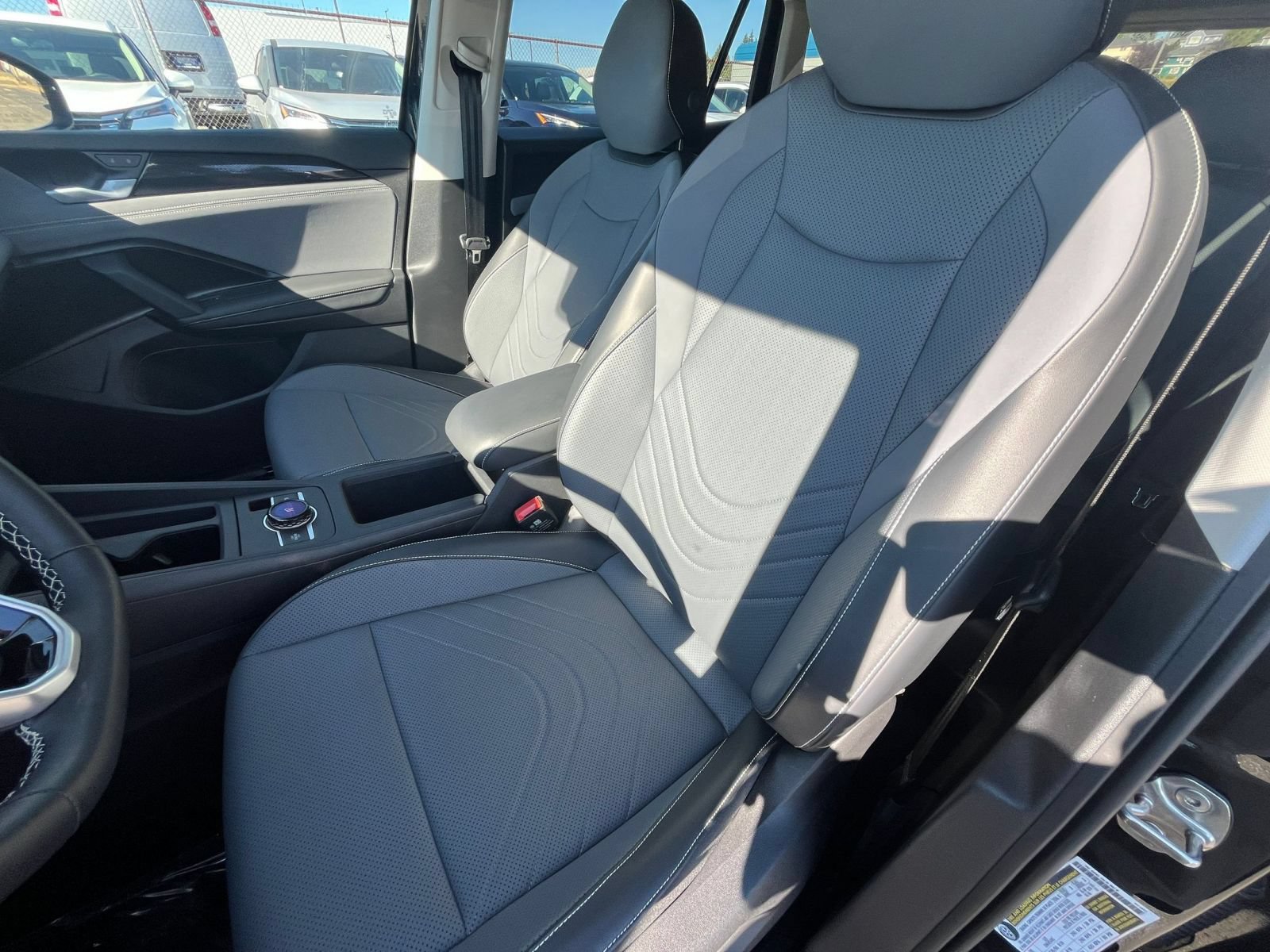 Used 2026 Volkswagen Tiguan SE AWD/4WD image 38