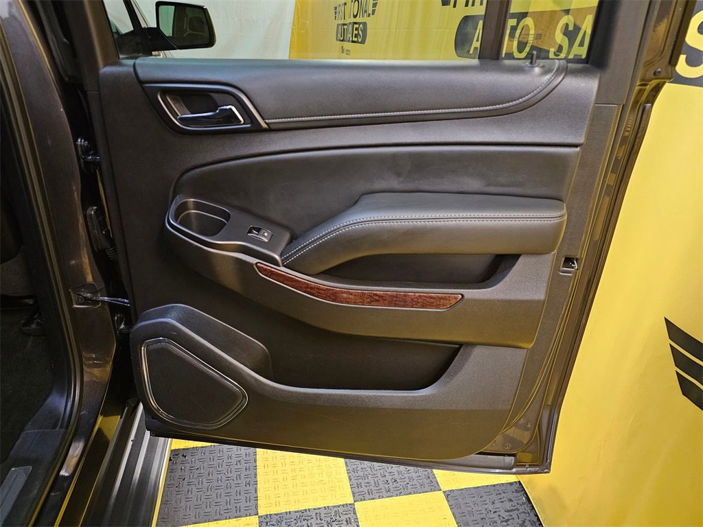 Used 2016 GMC Yukon XL SLT w/ Open Road Package image 16