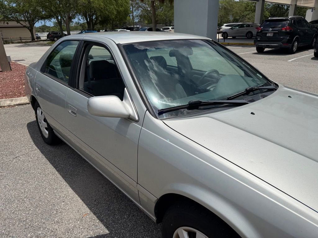 Used 2000 Toyota Camry LE FWD image 14