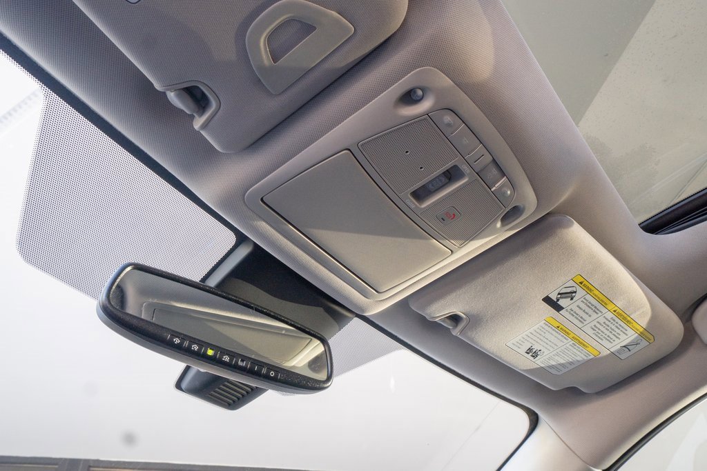 Used 2018 Nissan Rogue SL w/ Premium Package image 14