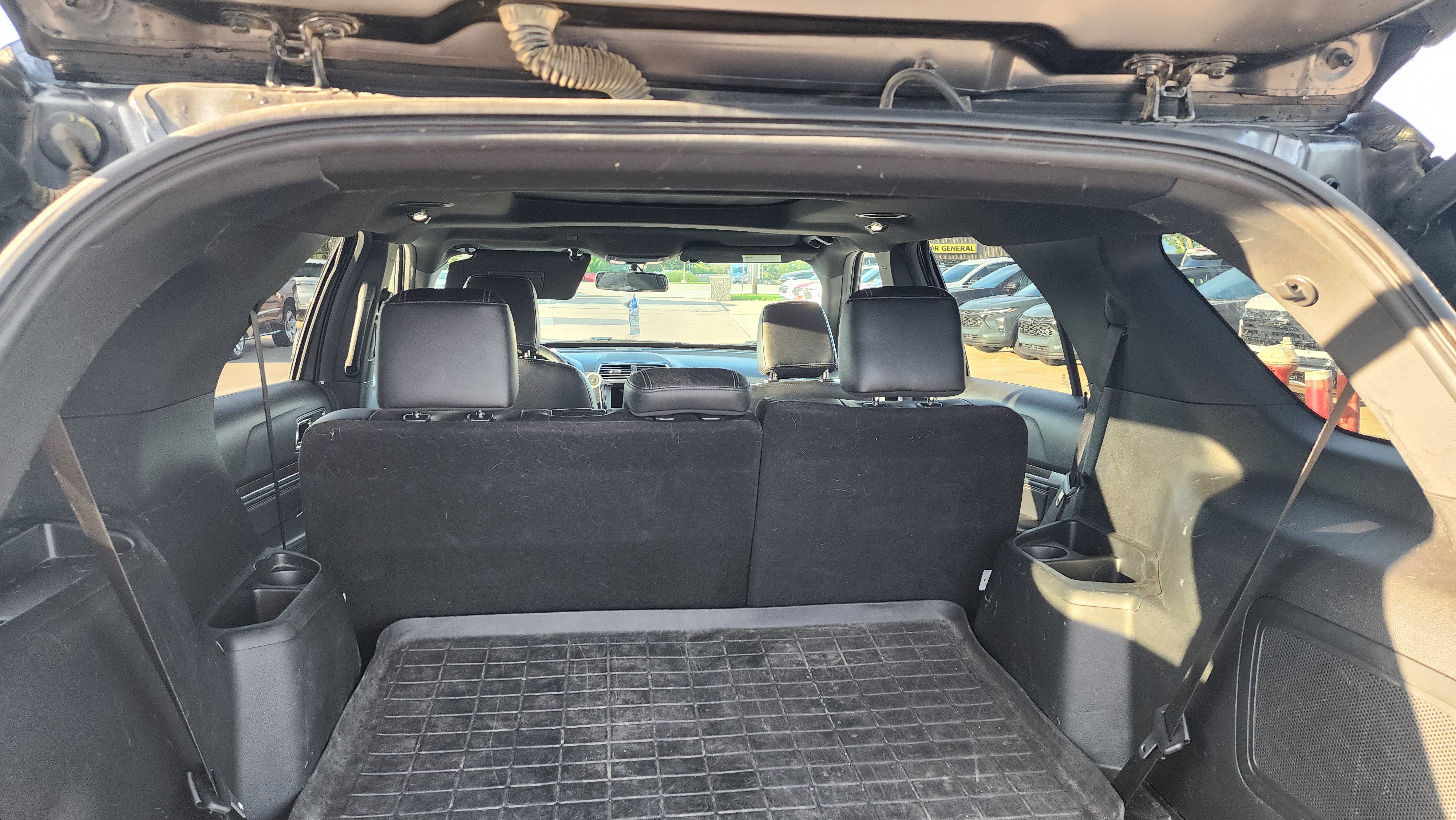 Used 2018 Ford Explorer Limited w/ Class II Trailer Tow Package AWD/4WD image 10