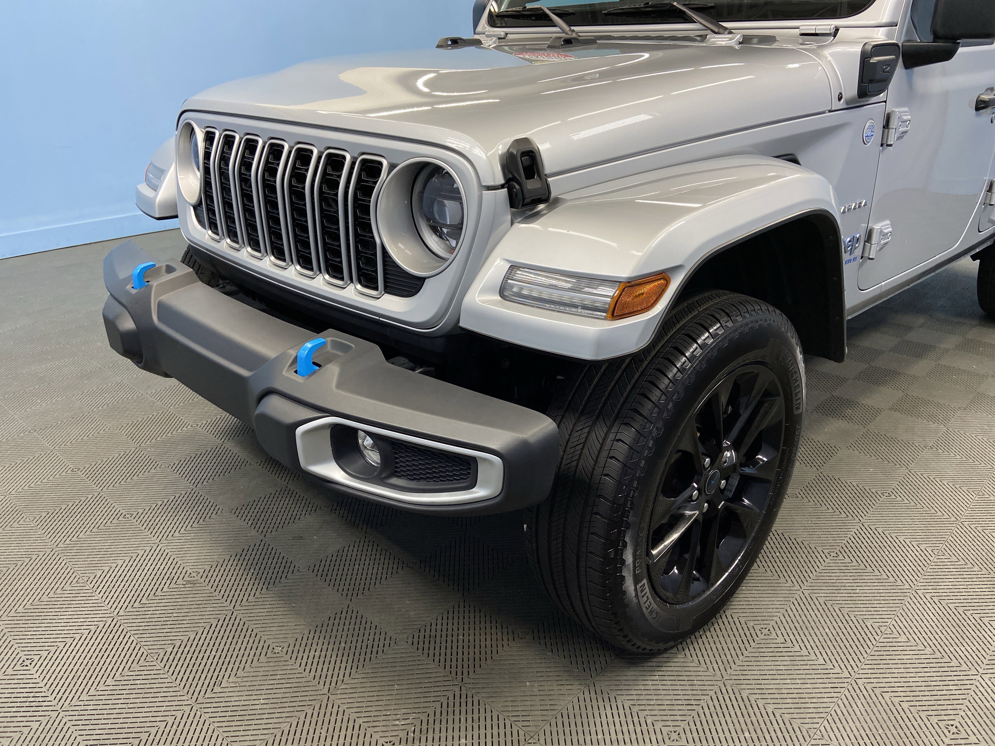 Used 2024 Jeep Wrangler Sahara image 52