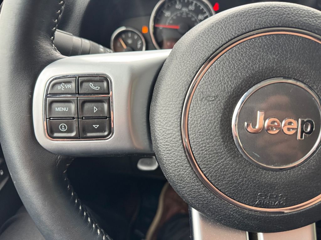 Used 2017 Jeep Wrangler Unlimited Rubicon image 29