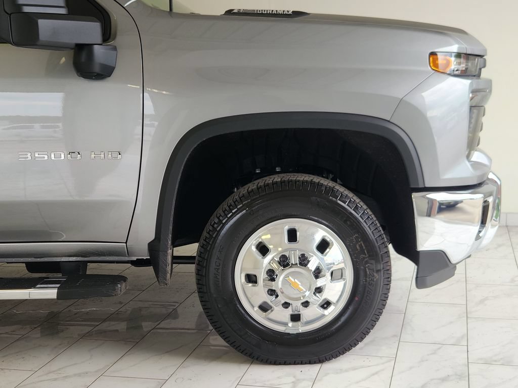New 2026 Chevrolet Silverado 3500 LT AWD/4WD image 7