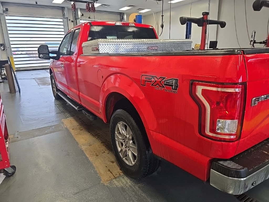 Used 2016 Ford F150 XLT w/ Equipment Group 302A Luxury AWD/4WD image 4