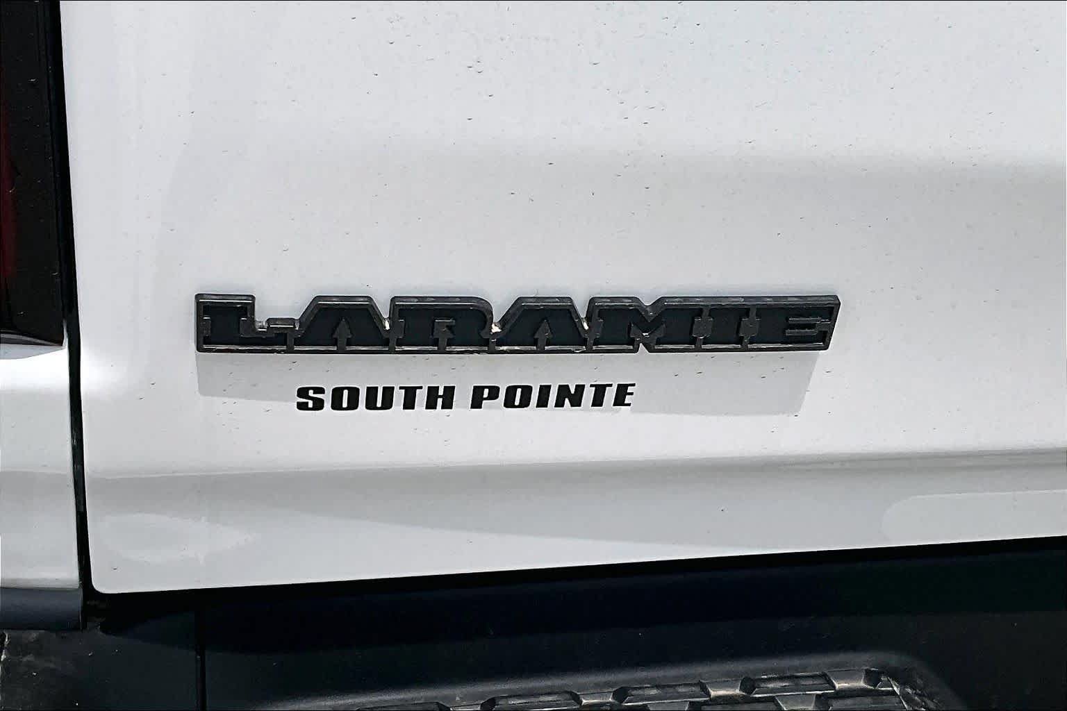 New 2026 RAM 1500 Laramie w/ Night Edition AWD/4WD image 15