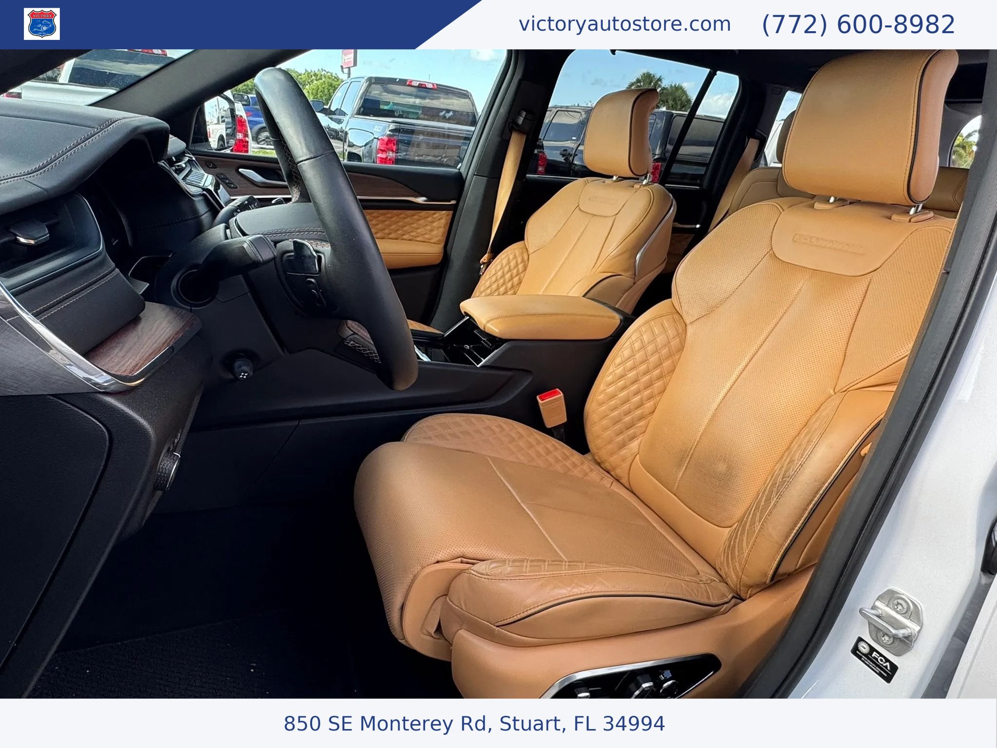 Used 2024 Jeep Grand Cherokee Summit w/ Adv Protech Group IV AWD/4WD image 2