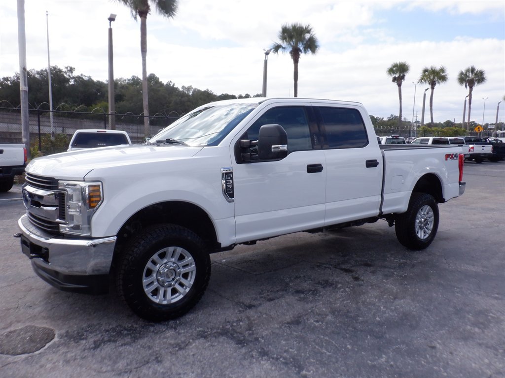Used 2019 Ford F350 XLT image 1