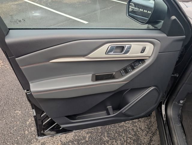 New 2026 Ford Explorer Active w/ Active Comfort Package AWD/4WD image 15