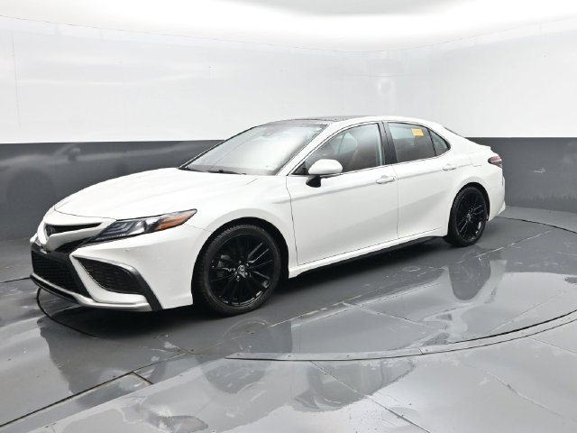 Used 2021 Toyota Camry XSE w/ Navigation Package AWD/4WD image 2