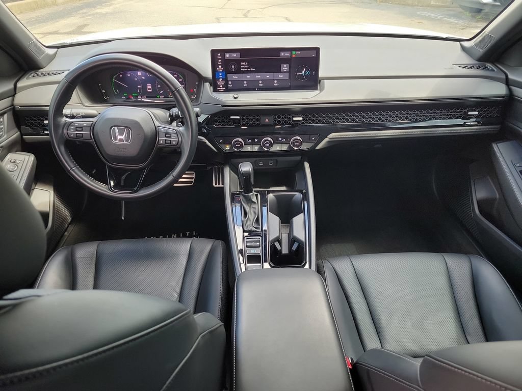 Used 2023 Honda Accord Sport image 11