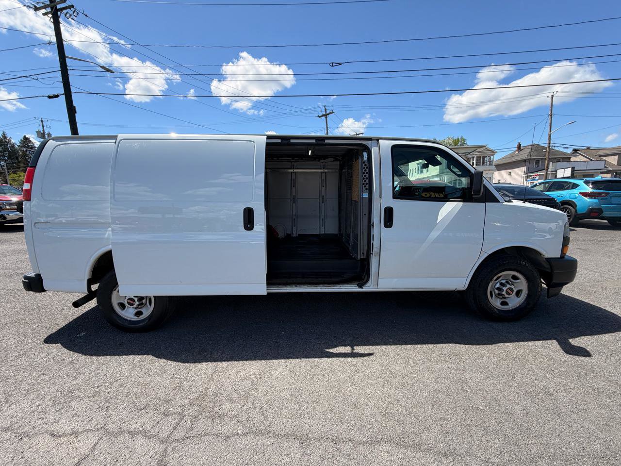 Used 2019 GMC Savana 3500 Extended w/ Driver Convenience Package RWD image 11