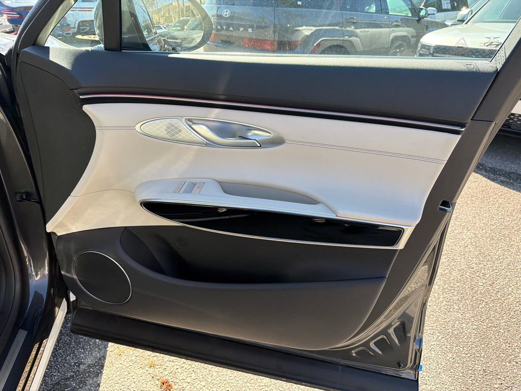 New 2026 Genesis GV70 2.5T image 14