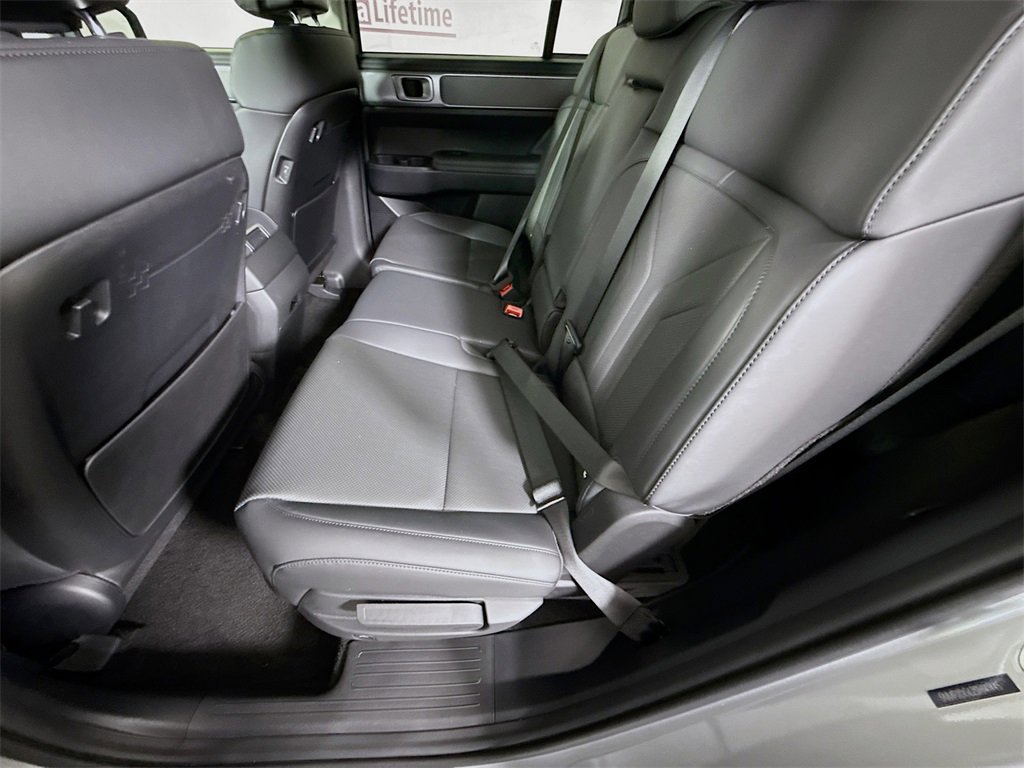 Certified 2025 Hyundai Santa Fe SEL image 28