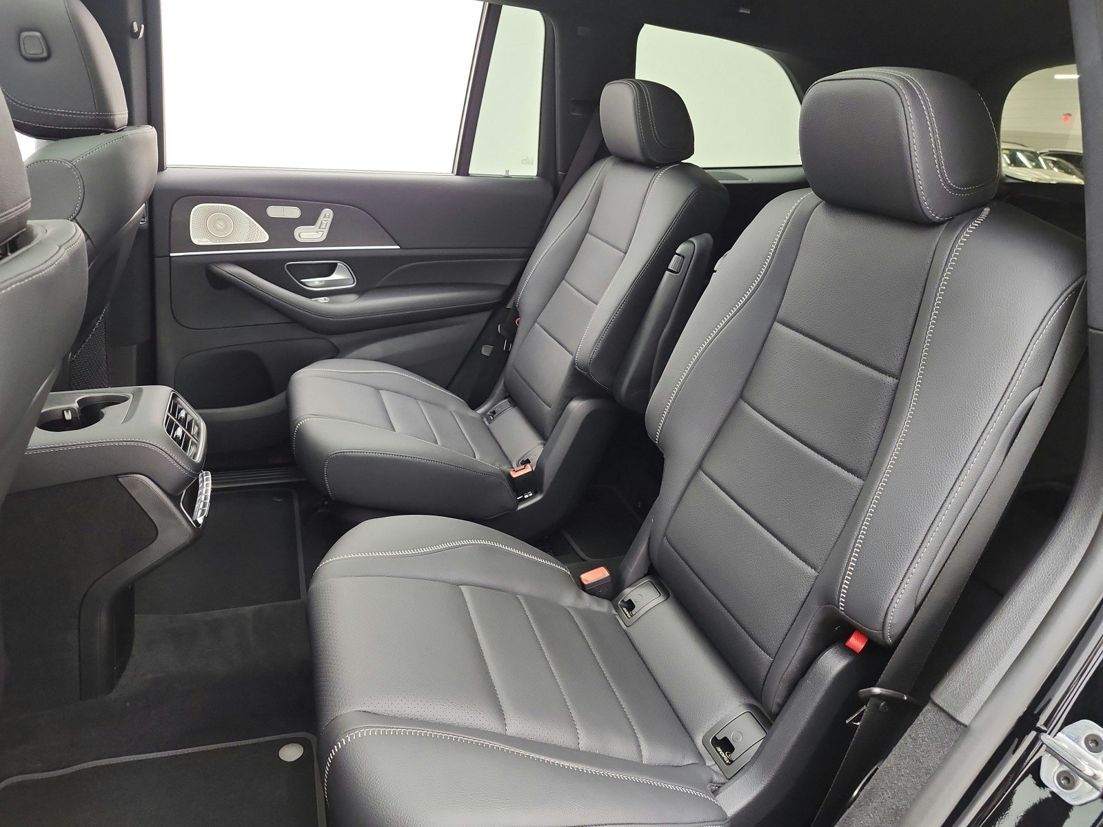New 2027 Mercedes-Benz GLS 450 4MATIC image 11