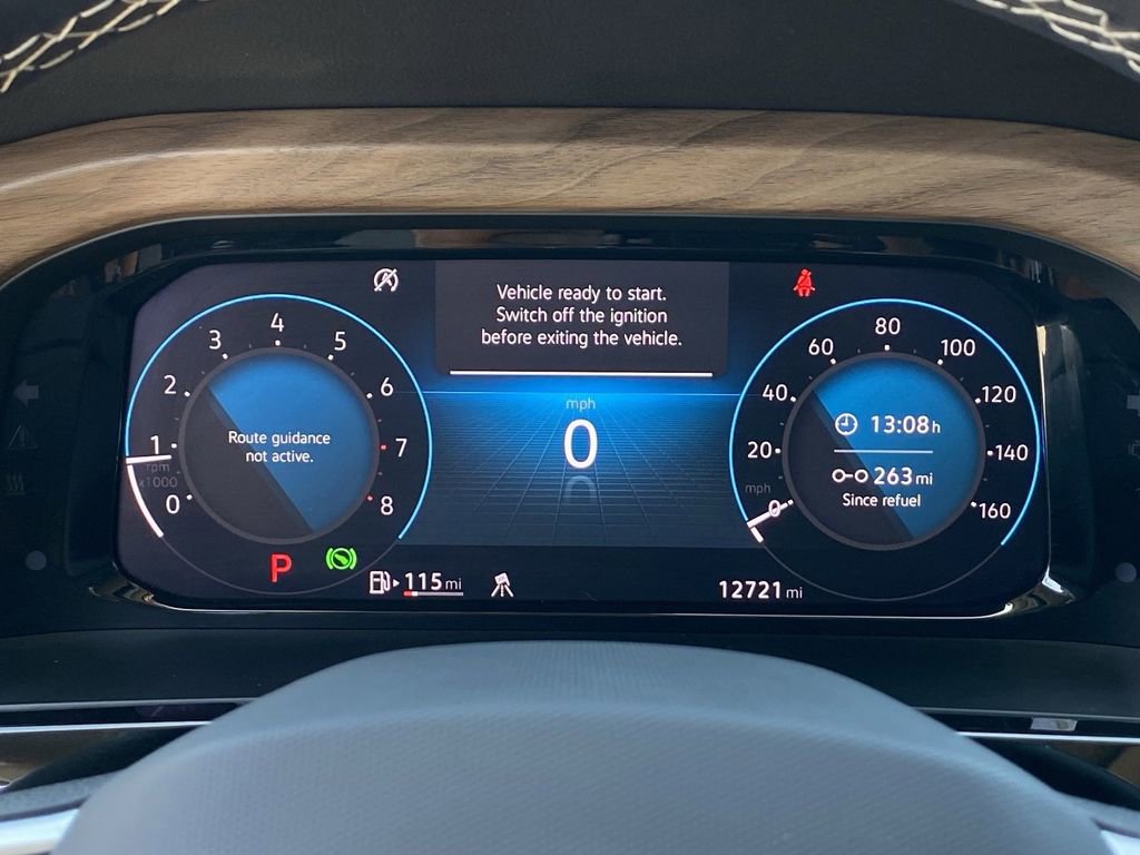 Used 2025 Volkswagen Atlas SE image 34