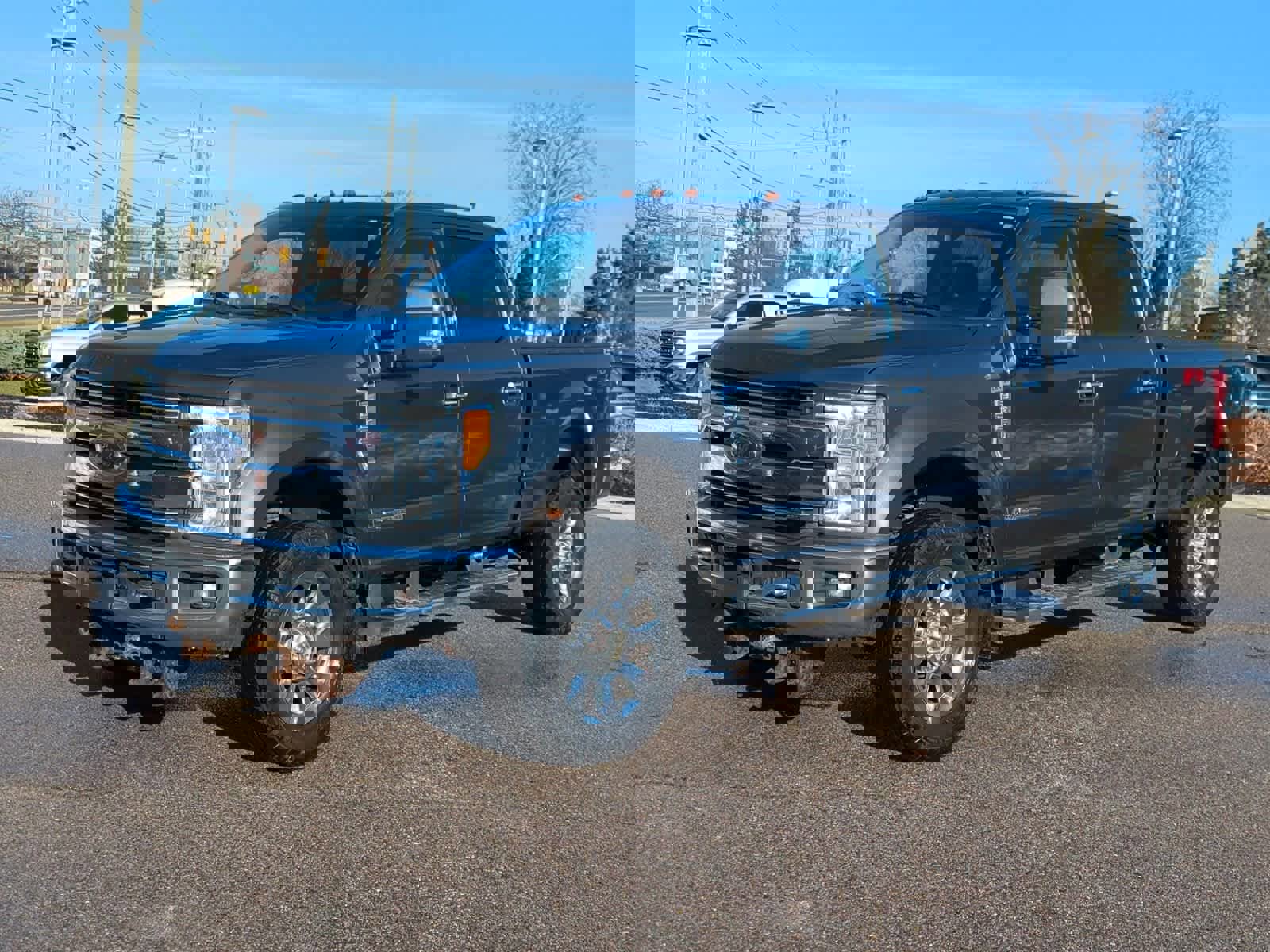 Used 2017 Ford F350 Lariat w/ Chrome Package image 4