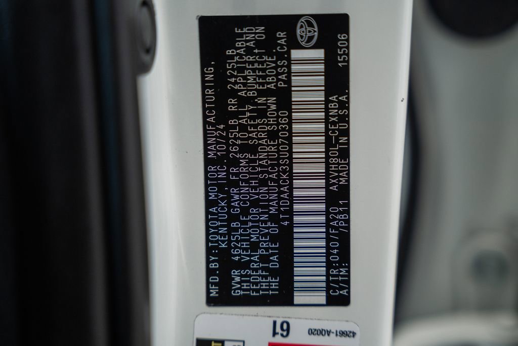 Used 2025 Toyota Camry LE FWD image 34