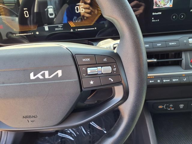 Used 2025 Kia K4 LXS image 17