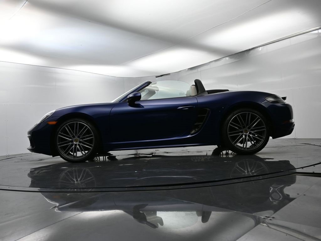 Used 2025 Porsche 718 Boxster image 45