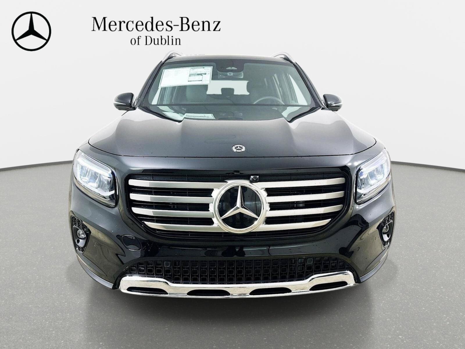Used 2026 Mercedes-Benz GLB 250 4MATIC image 2