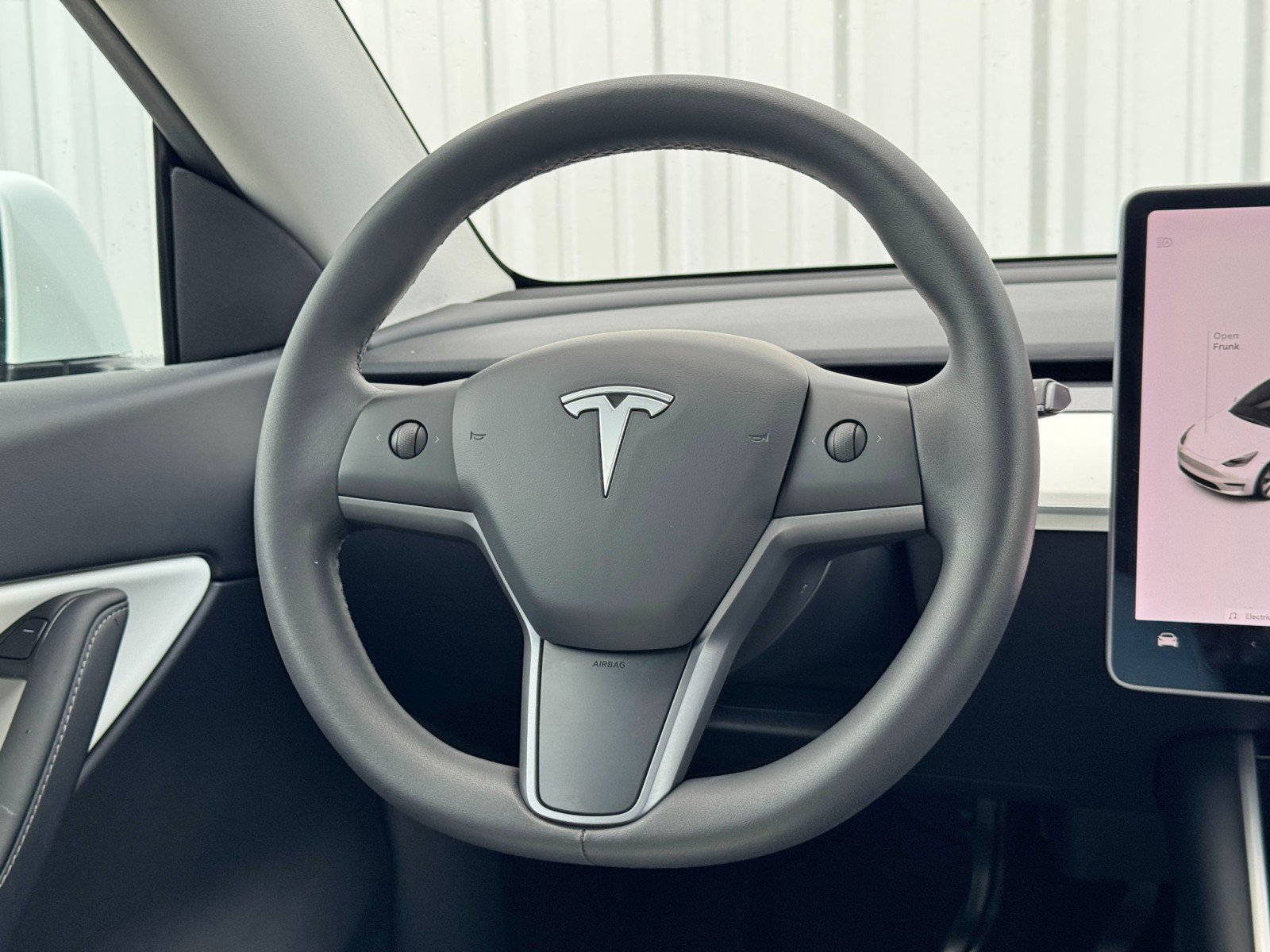Used 2020 Tesla Model Y Long Range image 13