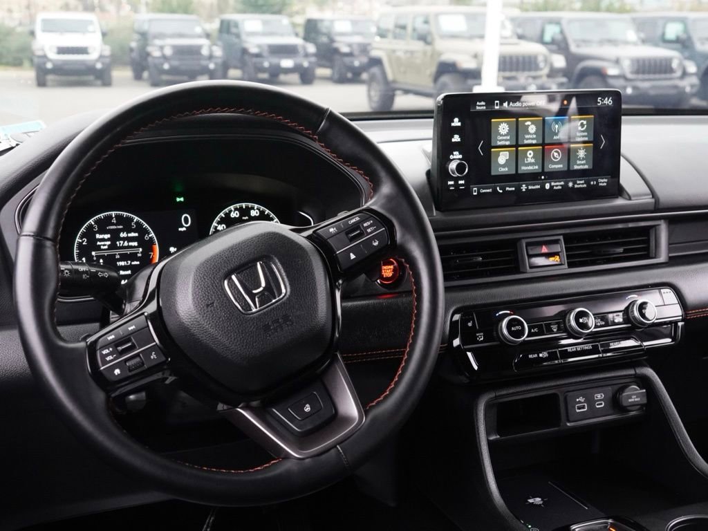 Used 2024 Honda Pilot TrailSport image 27