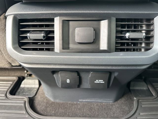 Used 2022 Ford F150 Lariat image 28