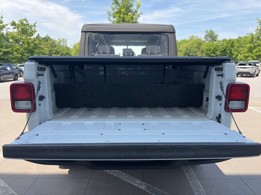 Used 2022 Jeep Gladiator Sport AWD/4WD image 27