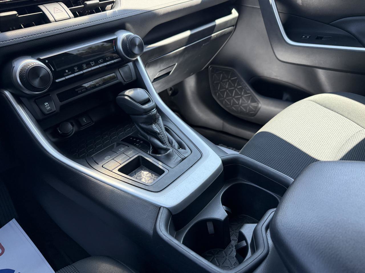 Used 2020 Toyota RAV4 LE w/ All Weather Liner Package FWD image 12