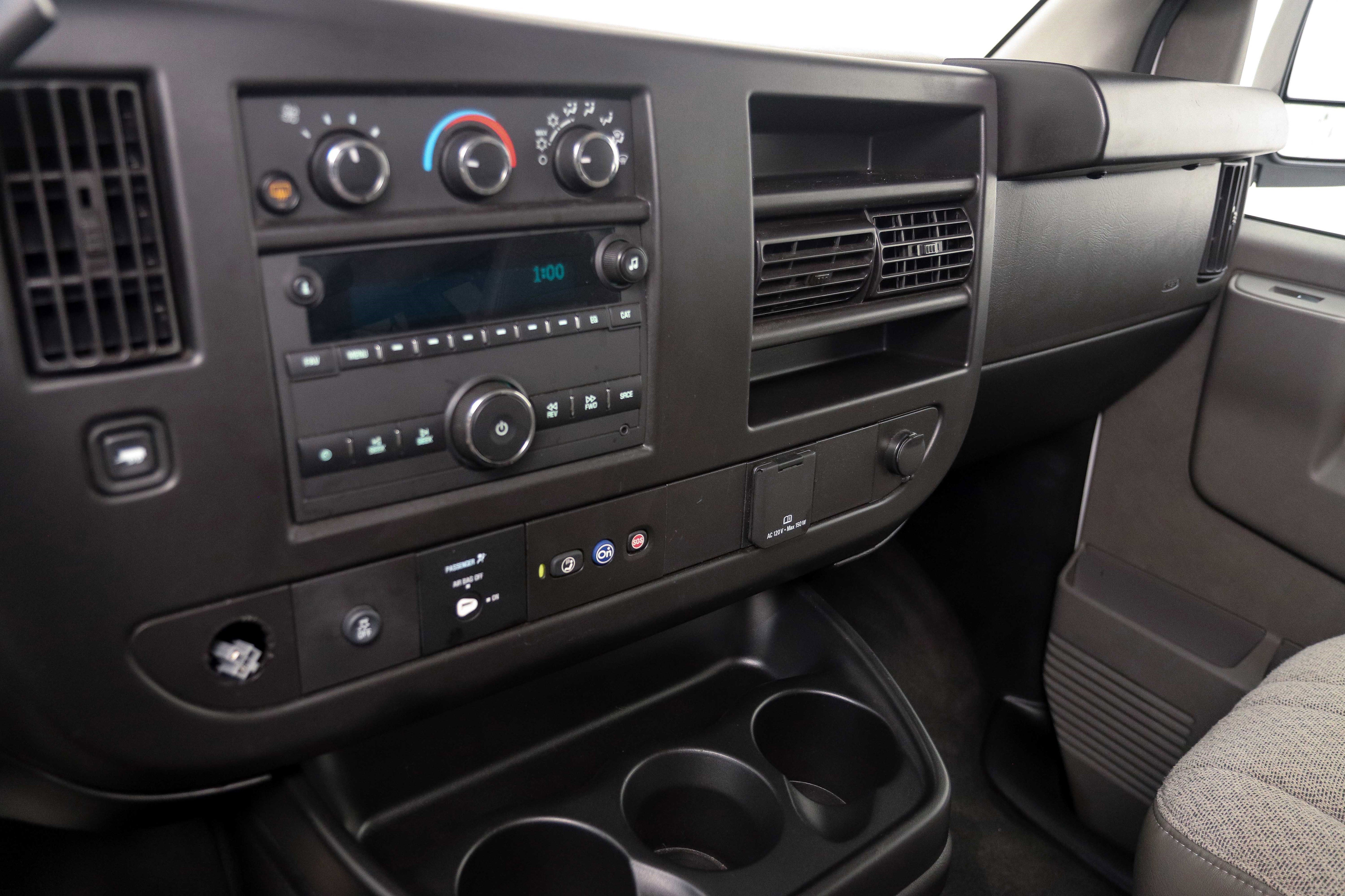 Used 2023 Chevrolet Express 3500 LS RWD image 18