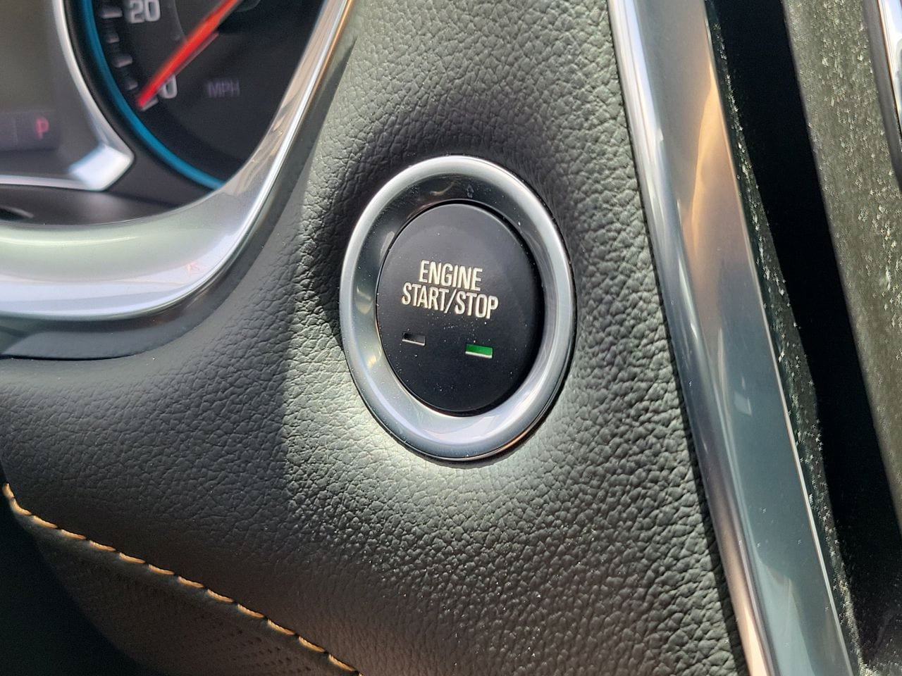 Used 2021 Chevrolet Traverse Premier w/ Redline Edition AWD/4WD image 31
